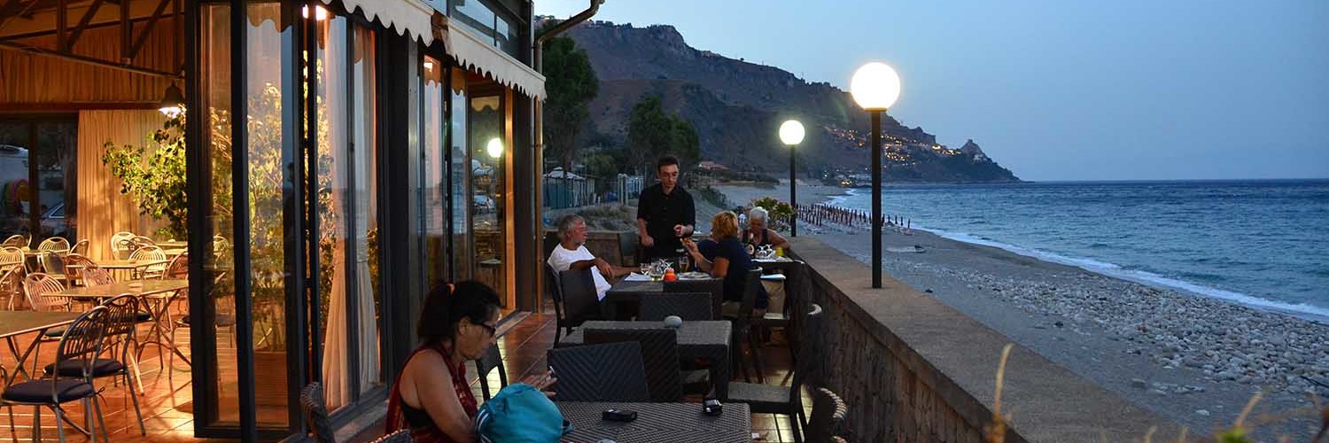 Terrazza Sul Mare Del Camping Paradise Taormina