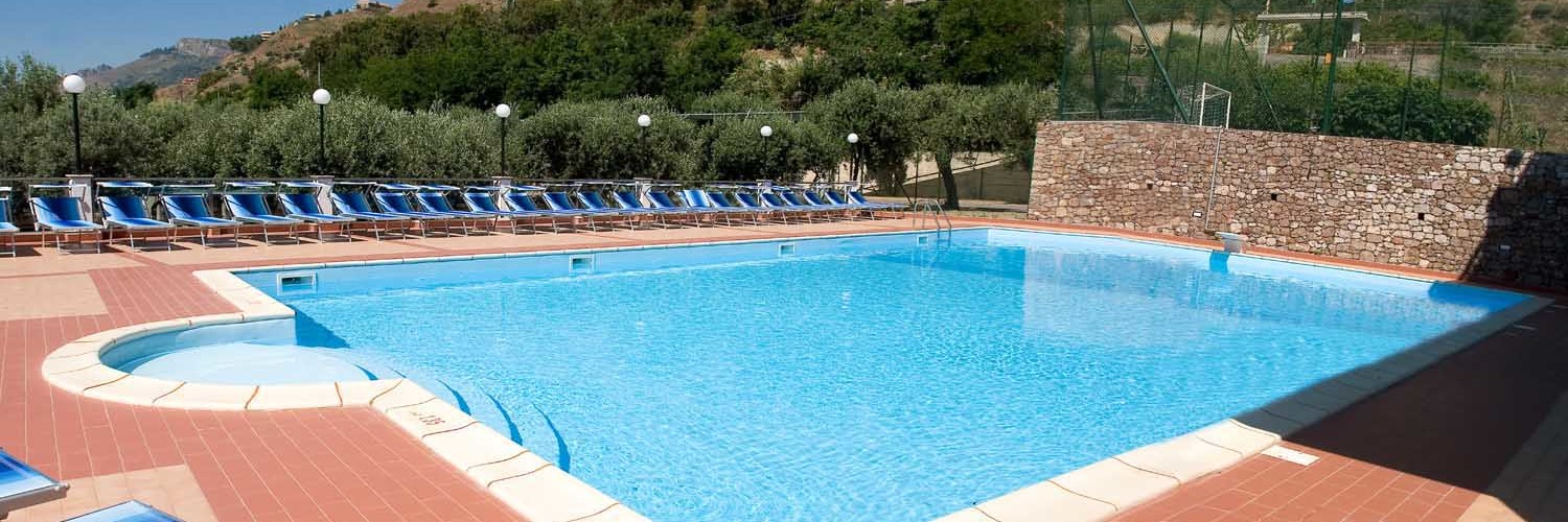 Piscina Del Camping Paradise Taormina