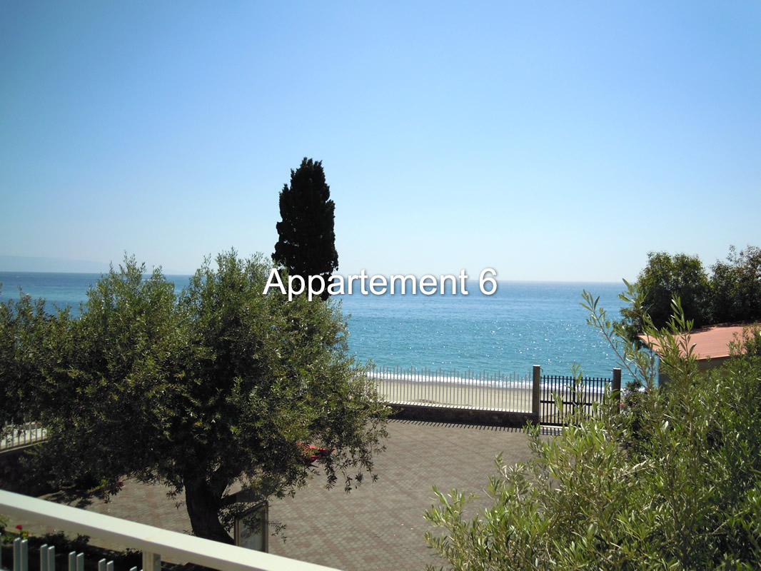 vista appartamento sei mare Taormina